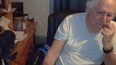 olddude19551955 live cam on Cam4