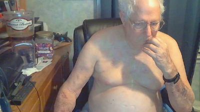 olddude19551955 live cam on Cam4