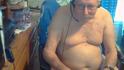 olddude19551955 live cam on Cam4