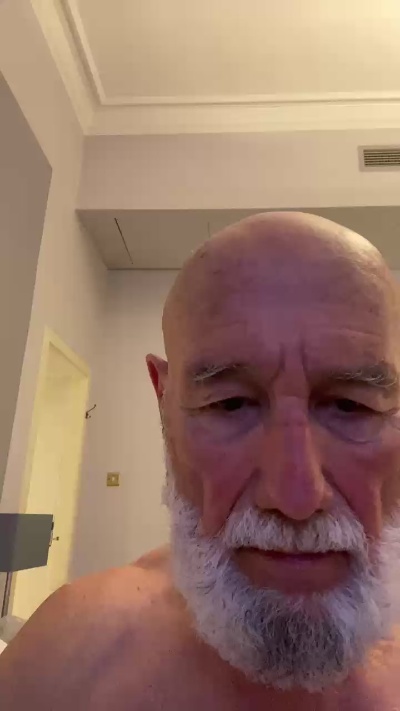 olderthandust1 live cam on Cam4