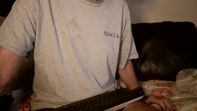 oldguynicecock1 live cam on Cam4