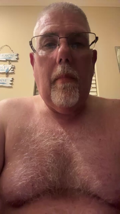 oldman696 live cam on Cam4