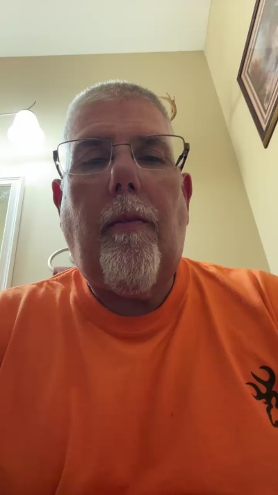 oldman696 live cam on Cam4