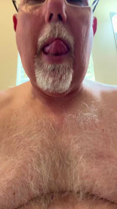 oldman696 live cam on Cam4