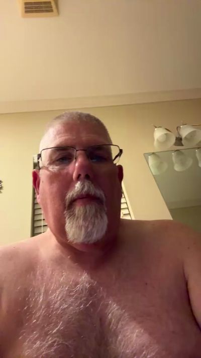 oldman696 live cam on Cam4