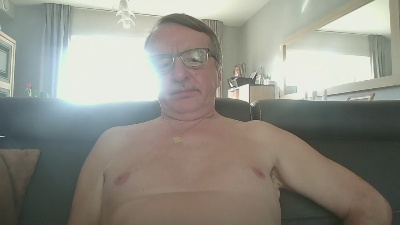 oldtimer160 live cam on Cam4