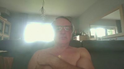 oldtimer160 live cam on Cam4