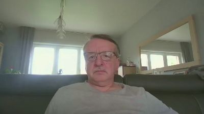 oldtimer160 live cam on Cam4