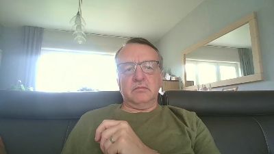 oldtimer160 live cam on Cam4