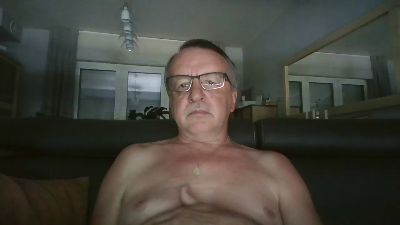 oldtimer160 live cam on Cam4