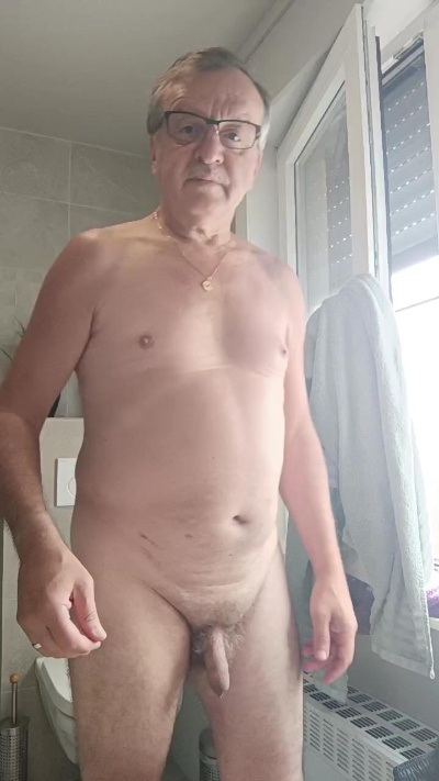 oldtimer160 live cam on Cam4