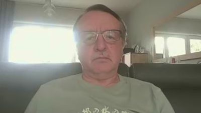 oldtimer160 live cam on Cam4