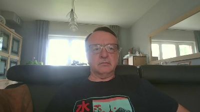 oldtimer160 live cam on Cam4