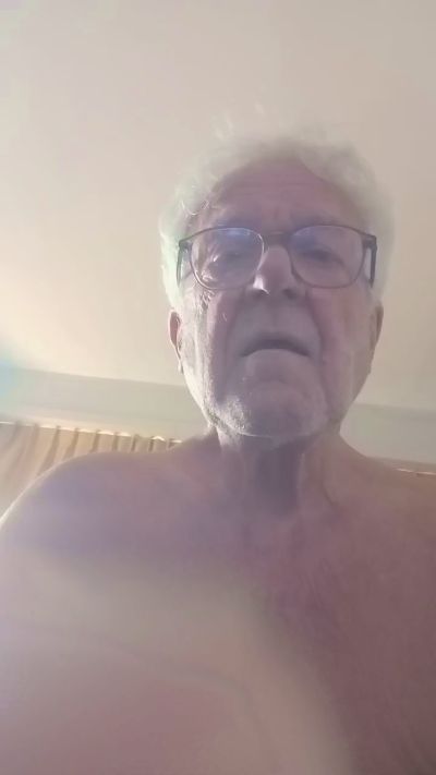 oldviceman live cam on Cam4