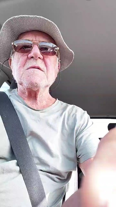 oldviceman live cam on Cam4