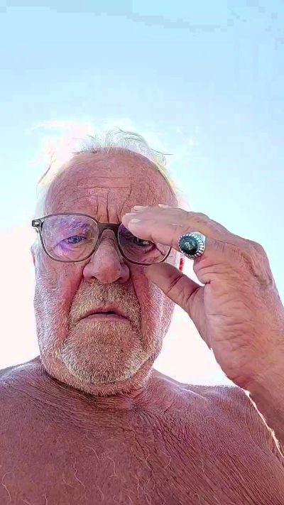 oldviceman live cam on Cam4