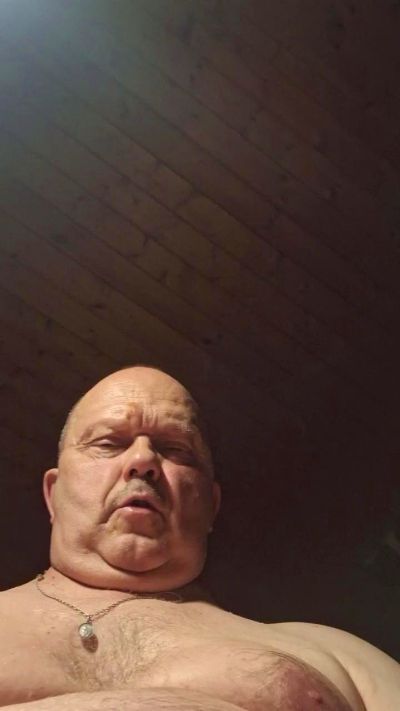 olegpol live cam on Cam4