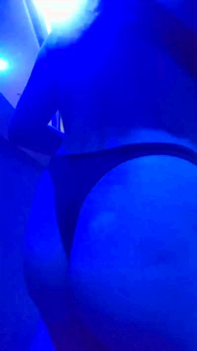 oliviacarolina2 live cam on Cam4