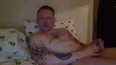 ollie876 live cam on Cam4
