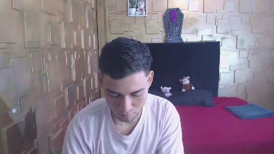 omarhot live cam on Cam4