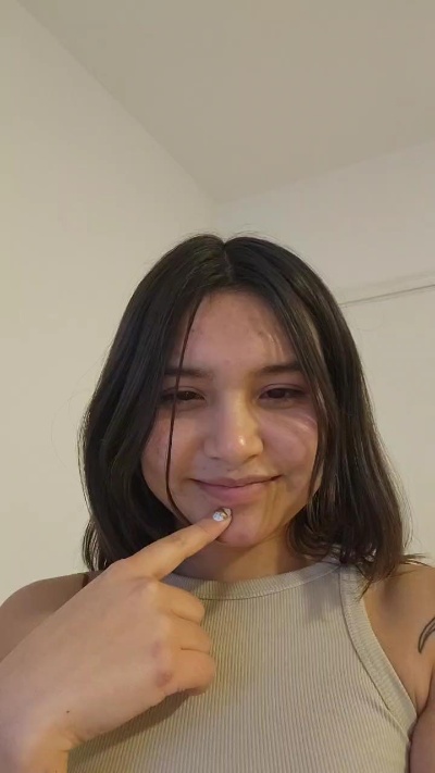 onemy live cam on Cam4