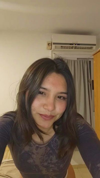 onemy live cam on Cam4
