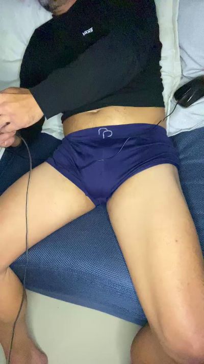 onlybaresc live cam on Cam4