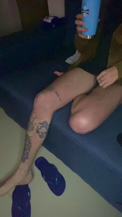 onlybaresc live cam on Cam4