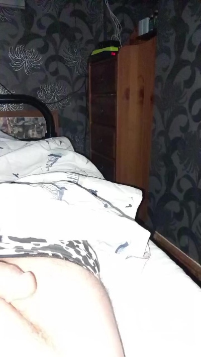 onlymechris1 live cam on Cam4