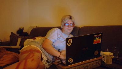 oralee820 live cam on Cam4