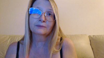 orchideahot live cam on Cam4