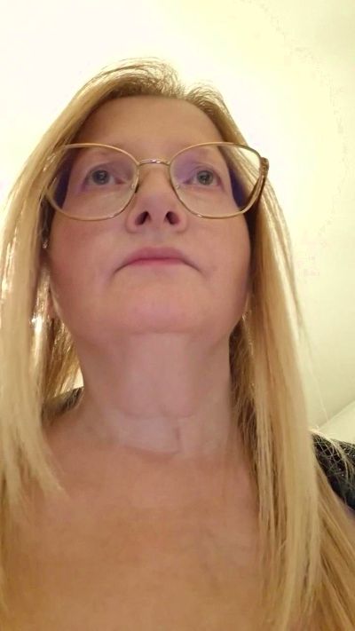 orchideahot live cam on Cam4