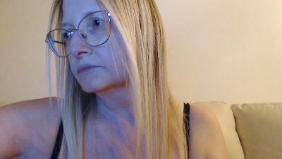 orchideahot live cam on Cam4