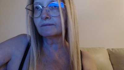 orchideahot live cam on Cam4