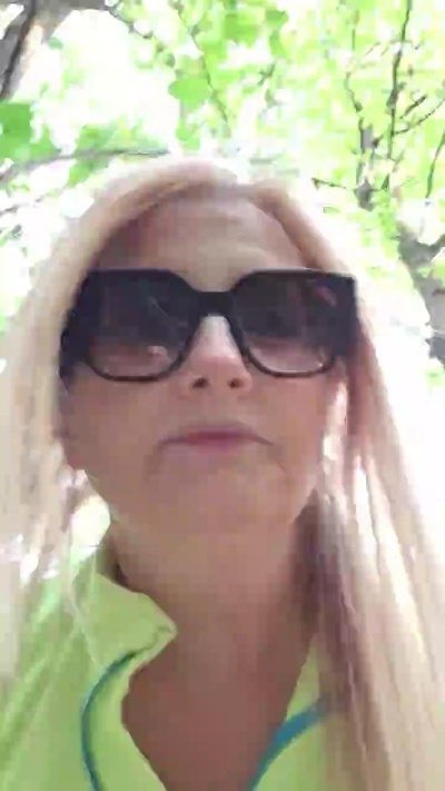 orchideahot live cam on Cam4