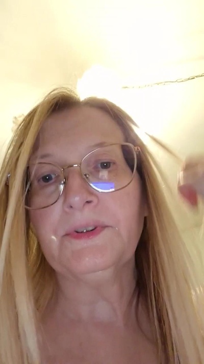 orchideahot live cam on Cam4