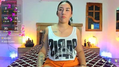oriana_2 live cam on Cam4