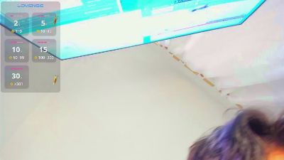 orianaasaenz live cam on Cam4