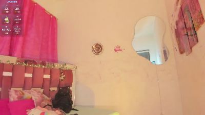 orianaasaenz live cam on Cam4