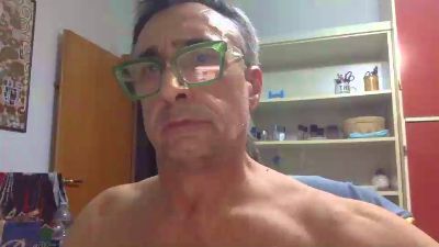 ortijah live cam on Cam4
