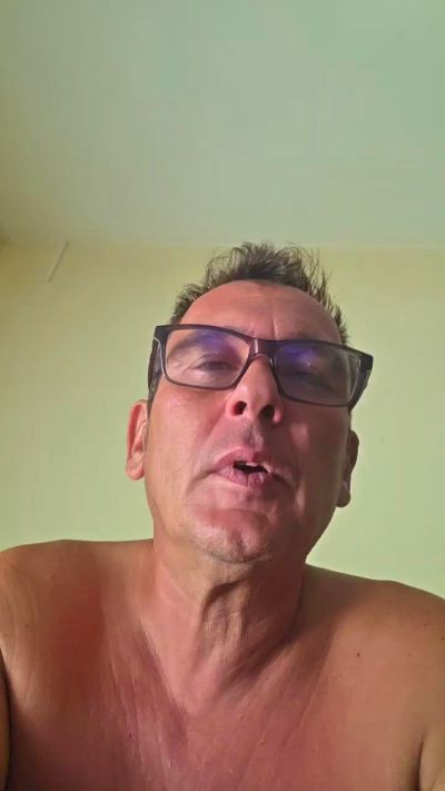 oscarito16 live cam on Cam4