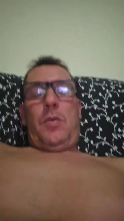 oscarito16 live cam on Cam4