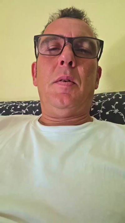 oscarito16 live cam on Cam4