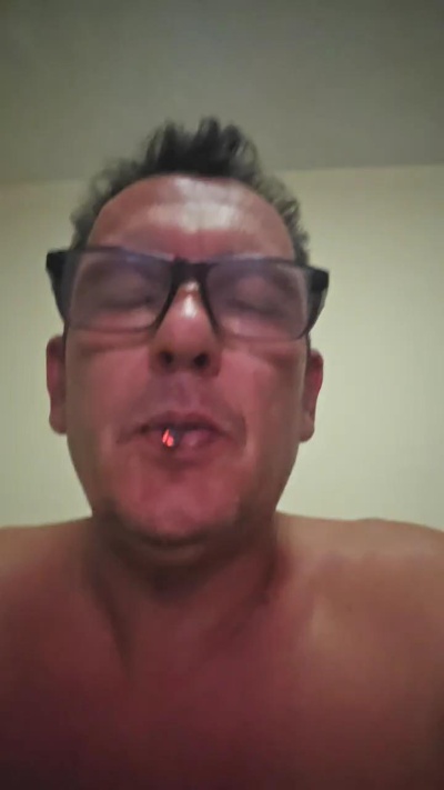 oscarito16 live cam on Cam4