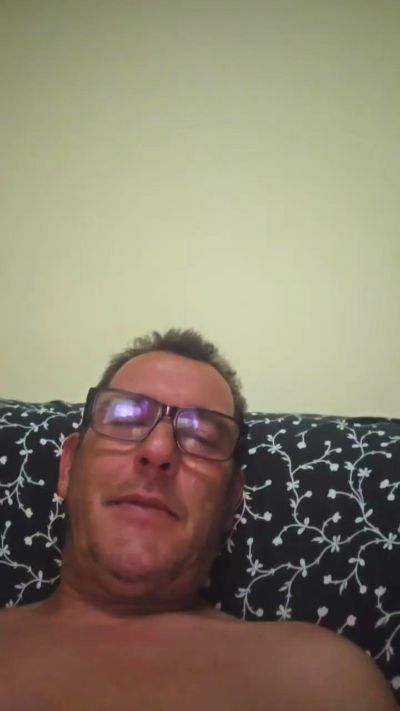 oscarito16 live cam on Cam4