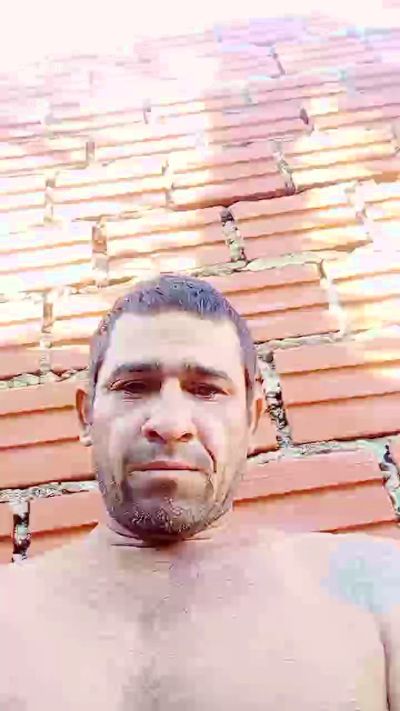 oscarr29 live cam on Cam4