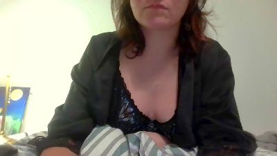 oseriezvous live cam on Cam4