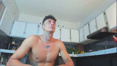 ostbot_ live cam on Cam4