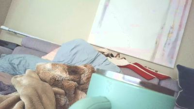 overmydaddbody live cam on Cam4