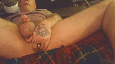 overmydaddbody live cam on Cam4